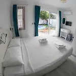 Bugra (adults Only) Bed & Breakfast