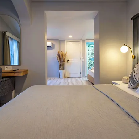 Bugra (adults Only) ベッド・アンド・ブレックファスト アラカティ