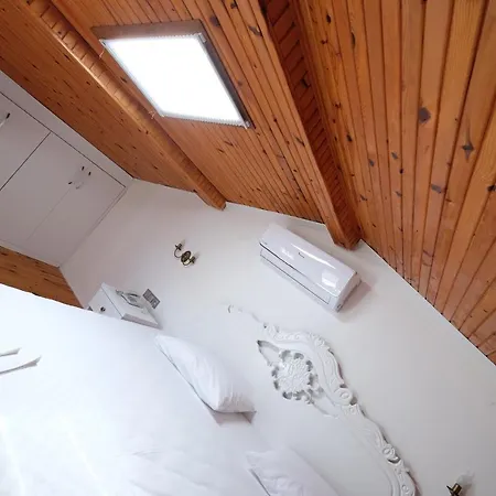 ベッド・アンド・ブレックファスト Bugra (adults Only) アラカティ