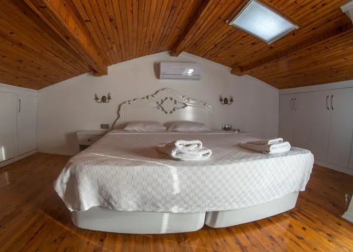 Bugra (adults Only) Alojamento de Acomodação e Pequeno-almoço