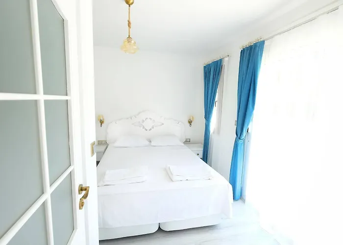 Alojamento de Acomodação e Pequeno-almoço Bugra (adults Only) 2*