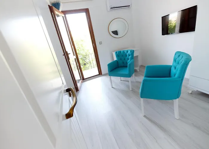 Alojamento de Acomodação e Pequeno-almoço Bugra (adults Only) 2*