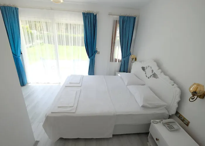 Bugra Oda ve Kahvaltı 2*